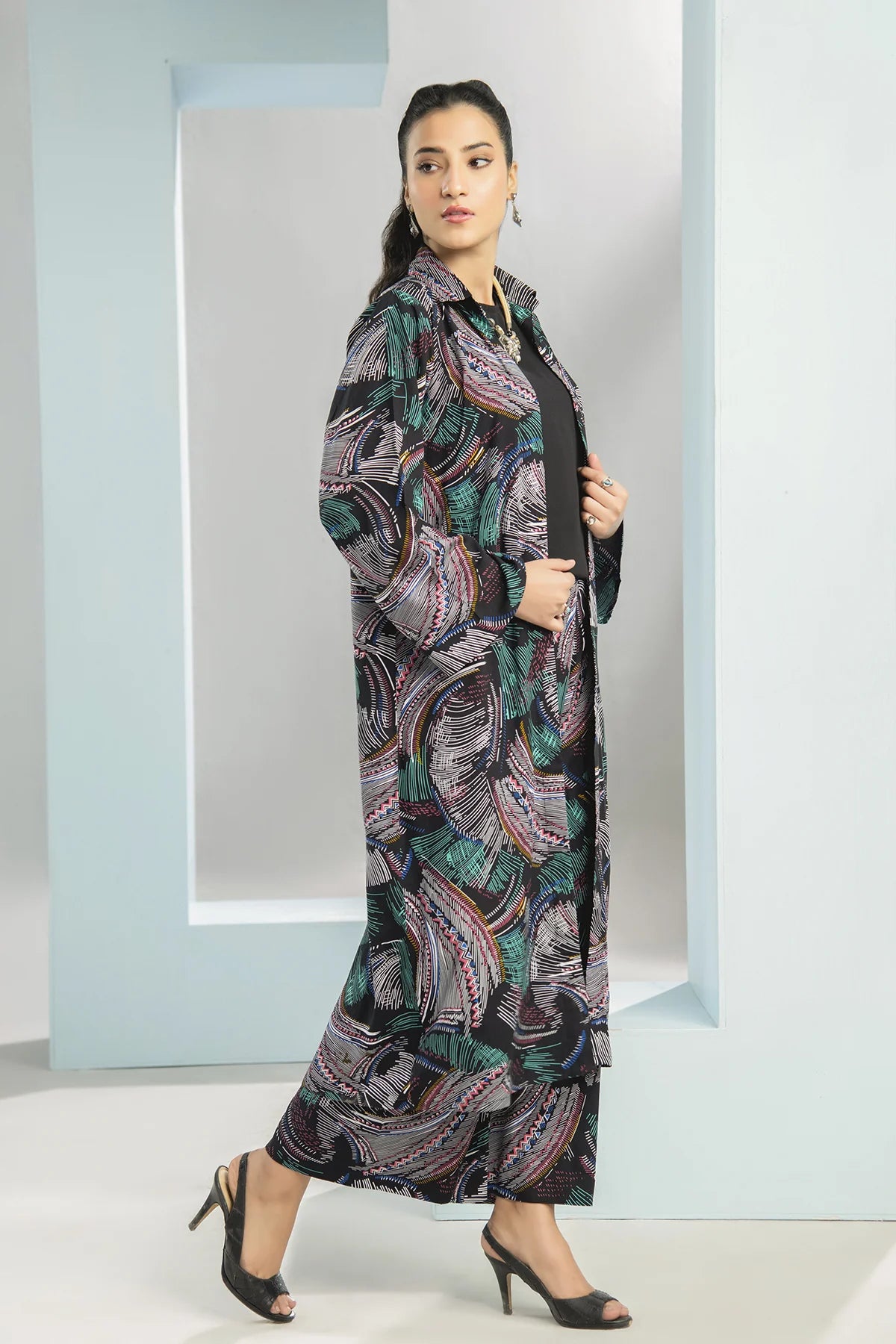 Comfort Floral Shrug 3 Piece CC03