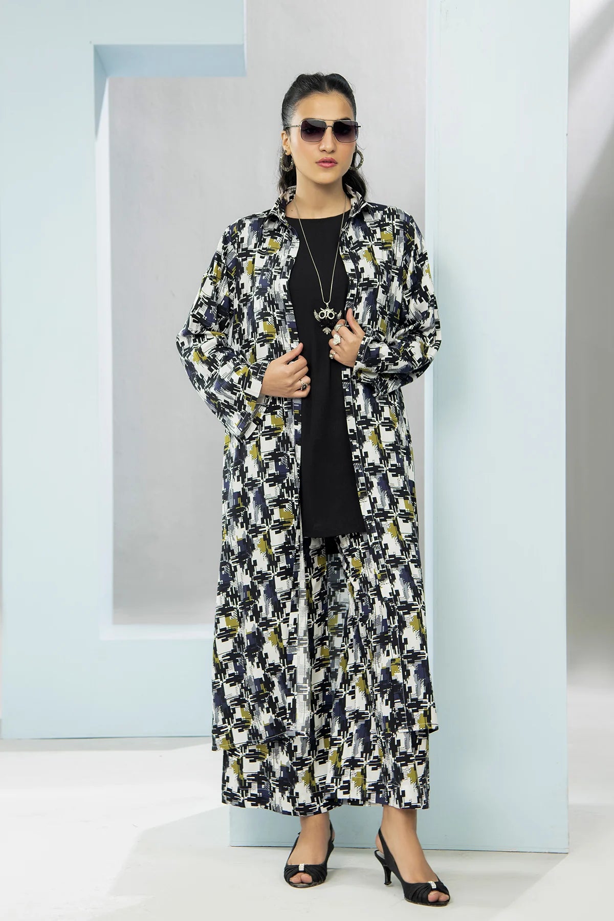Comfort Floral Shrug 3 Piece CC02
