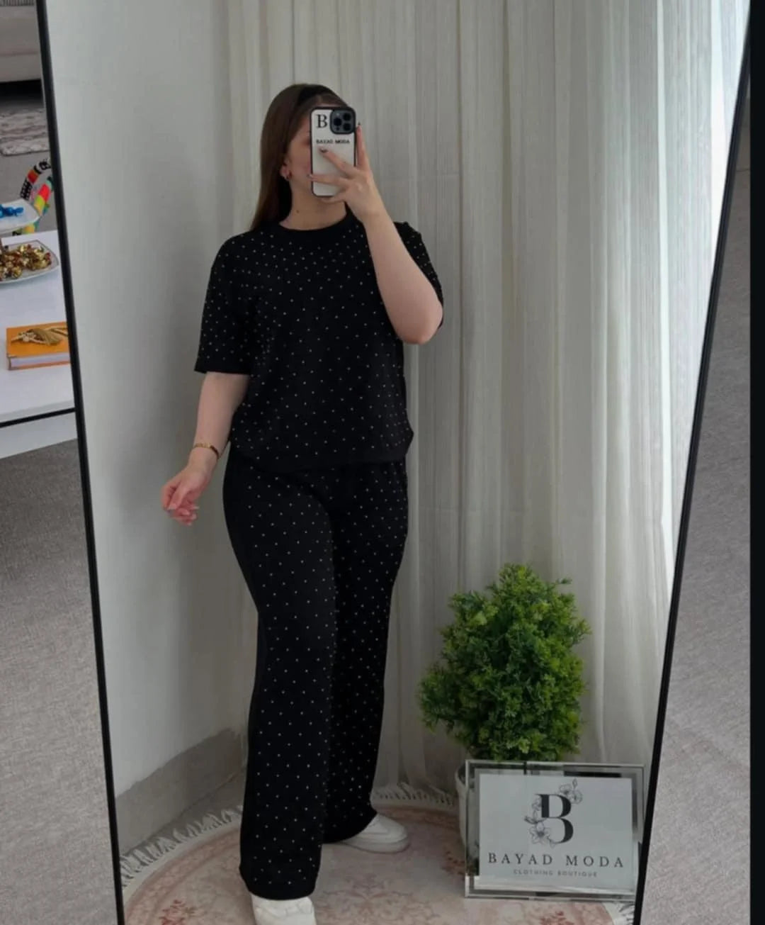 White Contrast Collar Style Western 2-Pcs Summer Dry-Fit Tracksuit For Her. WSTS-01